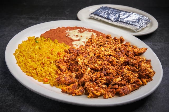 Huevos con Chorizo.